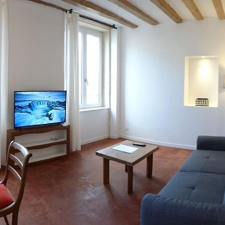 T2 Tout Equipe Au Beau Milieu Du Centre Historique Daire Villefranche-sur-Saône Dış mekan fotoğraf