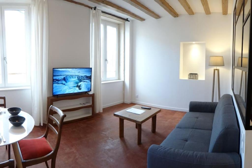 T2 Tout Equipe Au Beau Milieu Du Centre Historique Daire Villefranche-sur-Saône Dış mekan fotoğraf